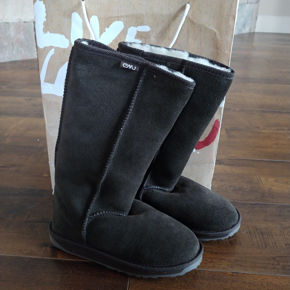 Emu Australia, NEW,  Hi Mocha merino lined BOOT